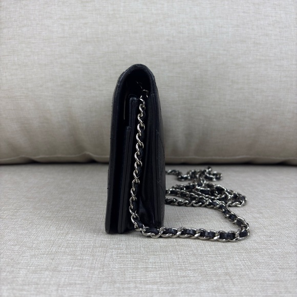 SOLD - CHANEL Wallet on Chain – Black Calfskin, Series 21 (Color Changed) - Picture 7 of 16